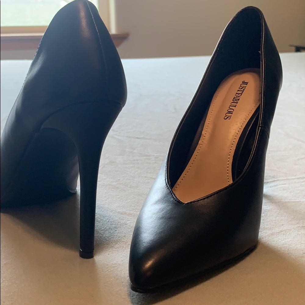 Sexy Black Pumps! JustFab